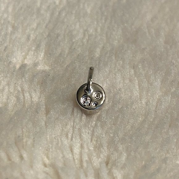 Swarovski Tennis Stud Set - Picture 5 of 5